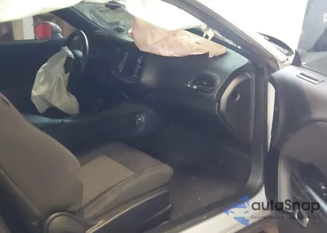 2021 Dodge Challenger Sxt Awd z USA, uszkodzony, nr VIN 2C3CDZGG3MH649967